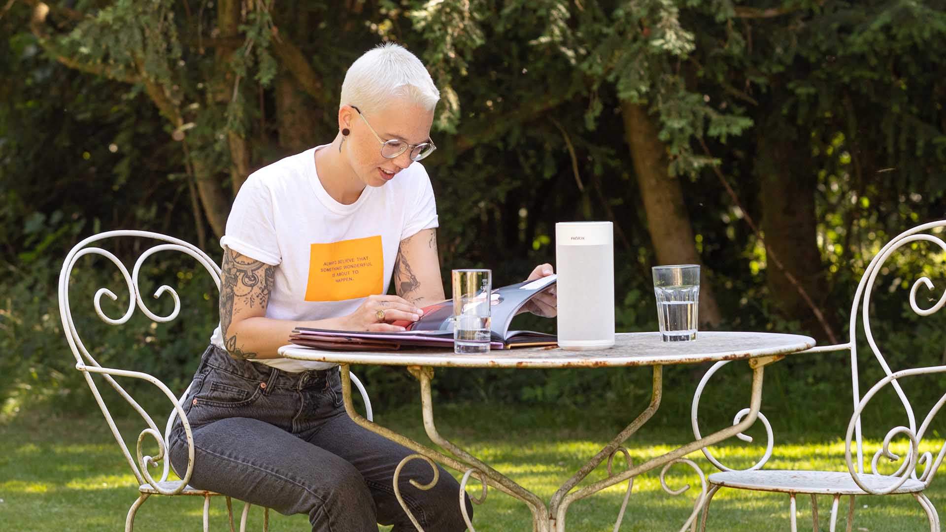 Revox-studioart-a100 room speaker-stefanie heinzmann-outdoor-lau